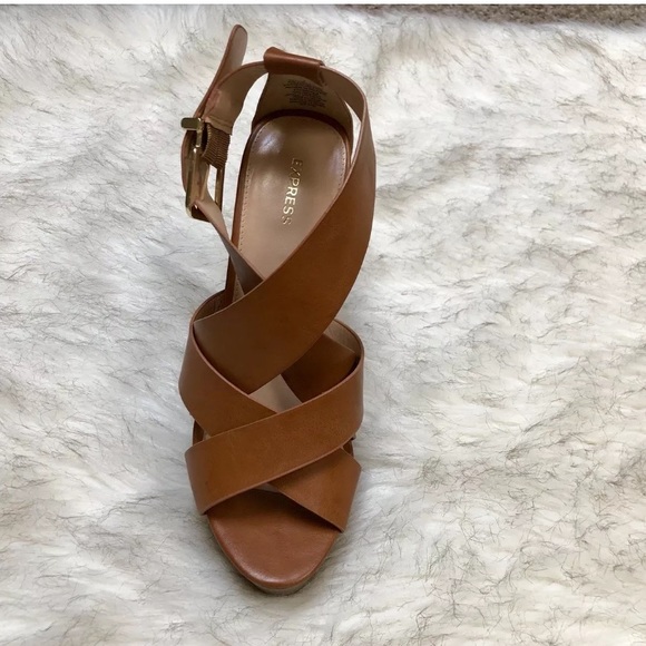 Express /Crisscross Strap Platform Heeled Sandal - Picture 4 of 9